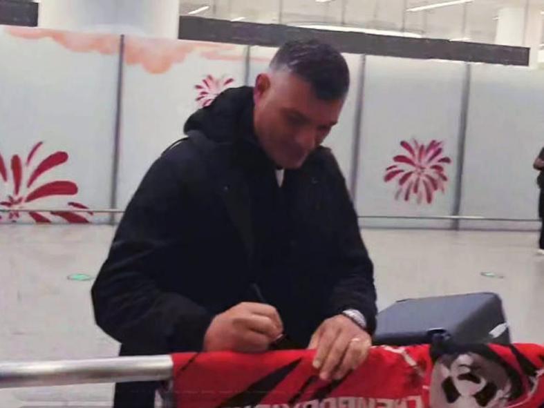 开云体育下载入口-贺一然4号 茹萨5号！拜合+周定洋大反戈 约翰：把拼搏刻在骨子里